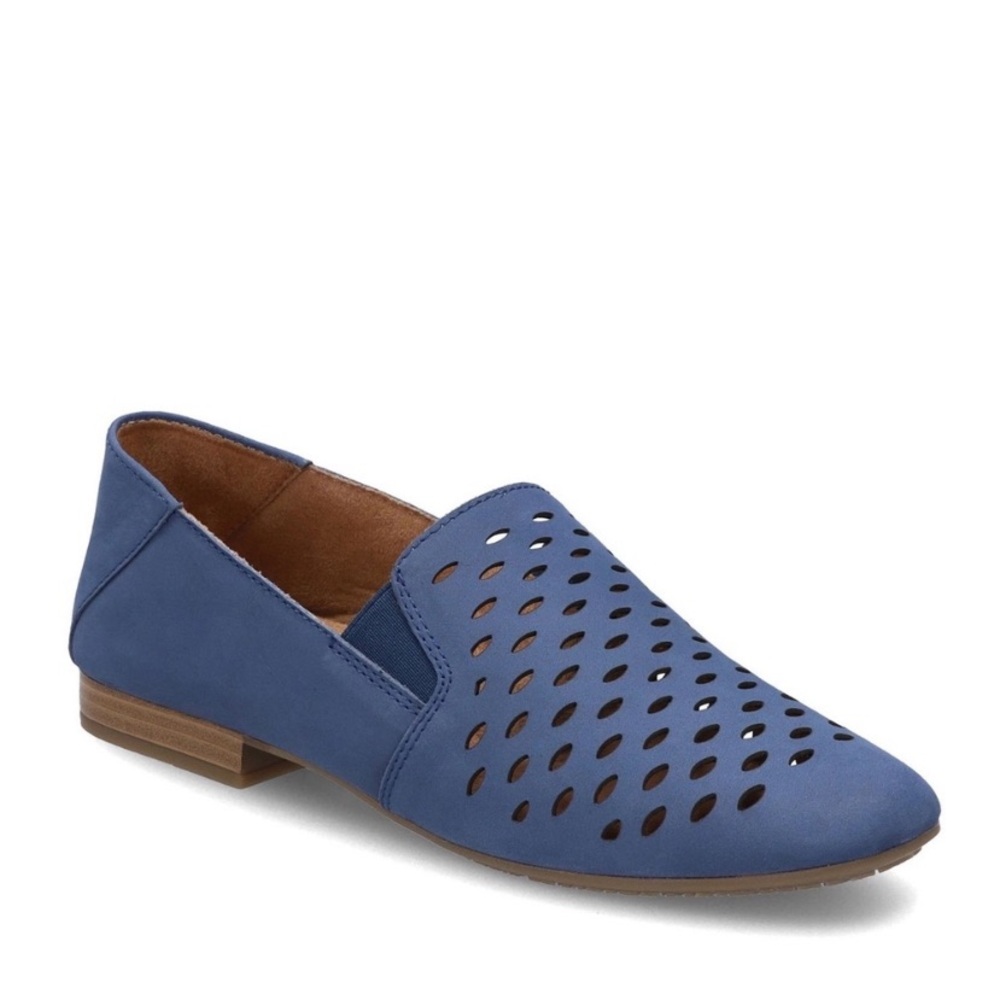 NWT Earth Origin Blue Rocco Laser Cut Flat Perforated Loafers Women’s Size 9.5